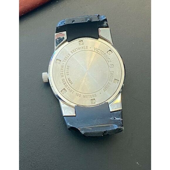 Men's 40mm Silver Tone Victorinox Swiss Made Swiss Army Watch, WR 100M - Picture 3 of 4